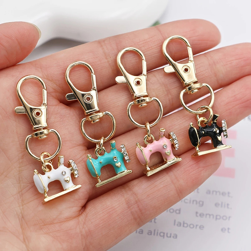 4pcs Mini Sewing Machine Keych - огляд і ціна Vintage Fashion Meaning