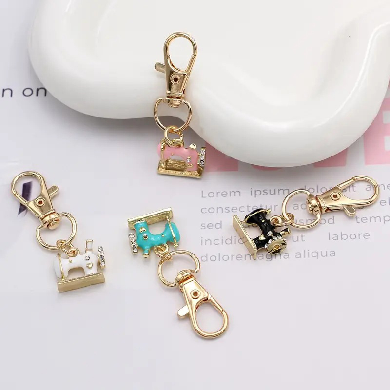 4pcs Mini Sewing Machine Keych - огляд і ціна Vintage Fashion Meaning