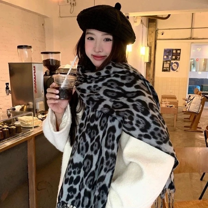 2025 New Retro Silk Leopard Pa - огляд і ціна Vintage Fashion Ai