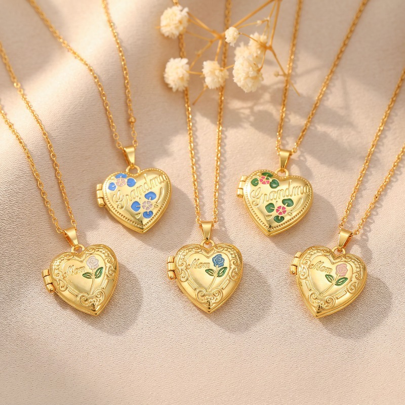 Vintage Heart Locket Necklace  - огляд і ціна Vintage Fashion Meaning