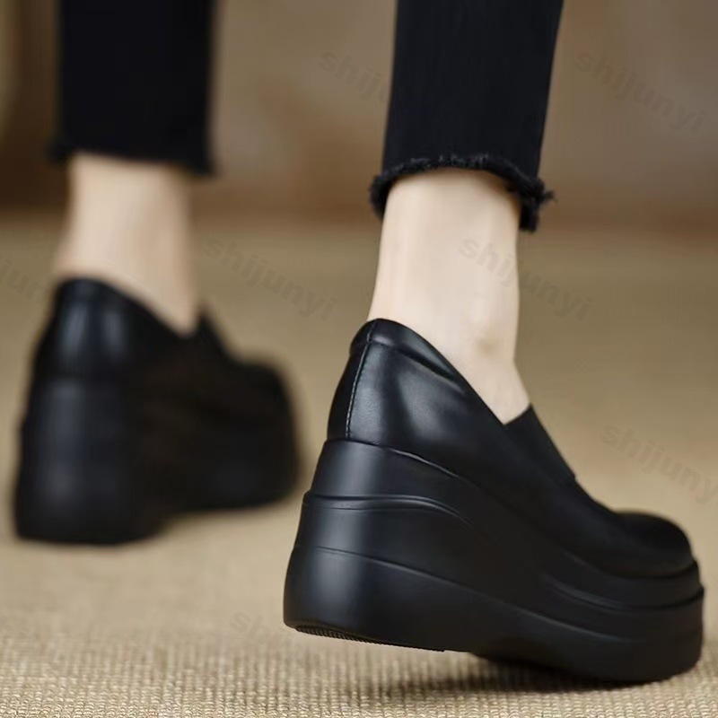 Women's Vintage Shallow Mouth  - огляд і ціна Vintage Fashion In 2025